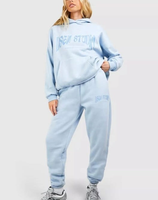 Sky Blue Bliss: High-Quality Printed Pajama Set with Soft and Warm Matching Sweatshirt - Women