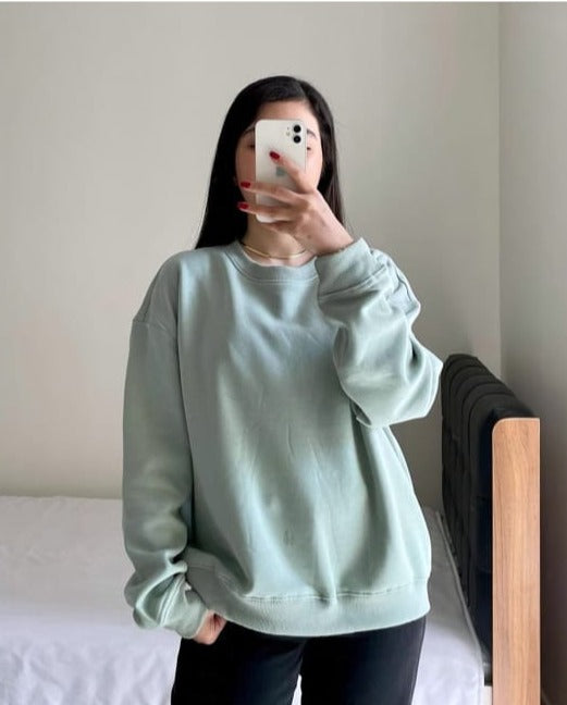 Cozy Comfort Sweatshirt - High-Quality Material for Warmth and Ease